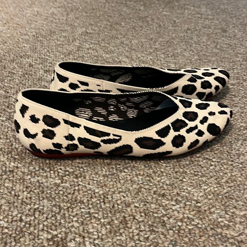 Kelly & Katie leopard print flats